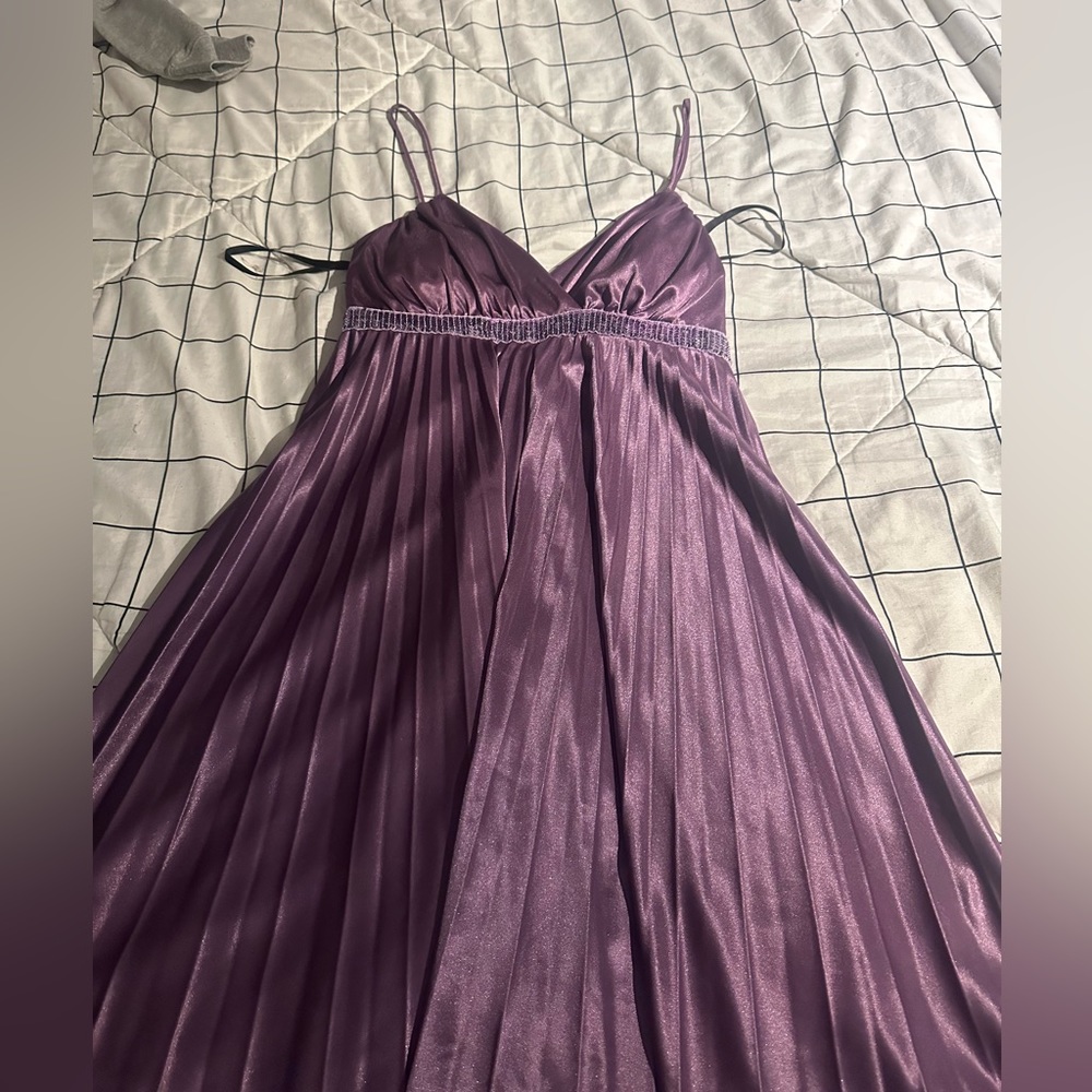 purple dress